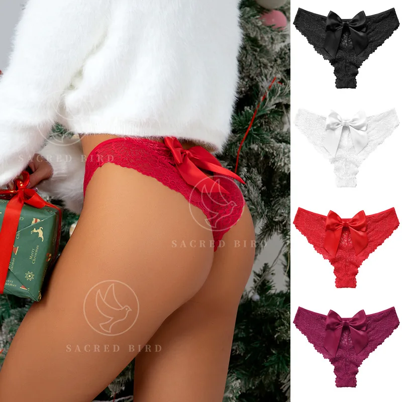 Lace hemmed large bow sexy small triangle underwear, European and American large Christmas pure cotton crotch women's underwear
Lace hemmed large bow sexy small triangle underwear, European and American large Christmas pure cotton crotch women's underwear