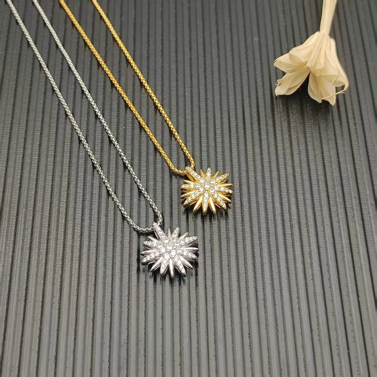 2025 New S925 Sterling Silver Sunflower Star Necklace Bracelet Earring Set Neutral Fashion Classic Trend Retro Luxury Jewelry by
2025 New S925 Sterling Silver Sunflower Star Necklace Bracelet Earring Set Neutral Fashion Classic Trend Retro Luxury Jewelry by