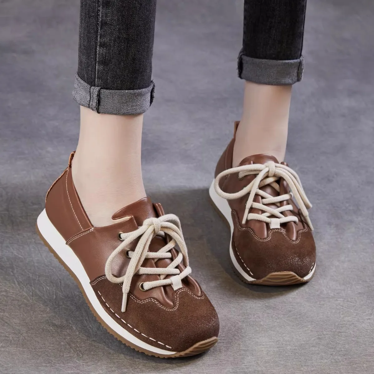 Leather Dequn Shoes Women's Retro Sports Casual Shoes New Model Flat Bottom Single Shoes Breathable Anti-slip Wear-resistant
Leather Dequn Shoes Women's Retro Sports Casual Shoes New Model Flat Bottom Single Shoes Breathable Anti-slip Wear-resistant