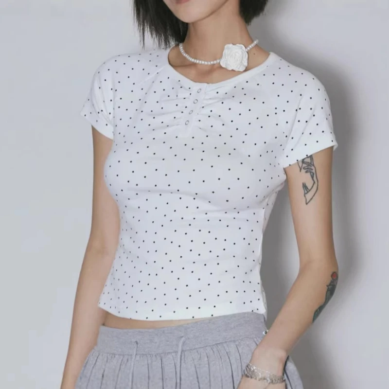 2026 Summer Polka Dot Button Round Neck Fresh Casual Short Sleeved T-shirt for Women
2026 Summer Polka Dot Button Round Neck Fresh Casual Short Sleeved T-shirt for Women