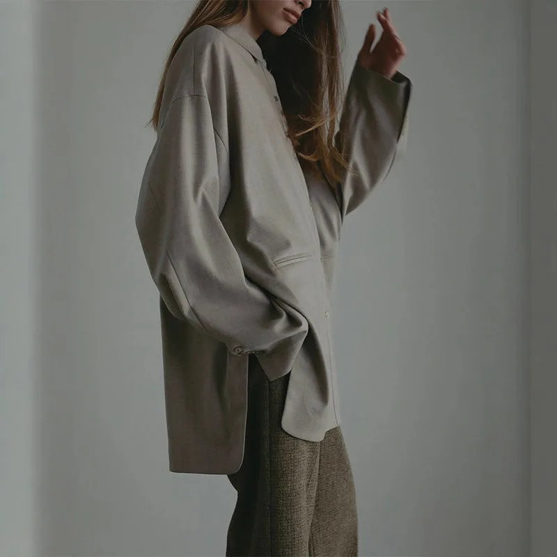 Gagarich 2025 Autumn Winter New Japanese Fashion Retro Comfortable Thickened Shirt Collar Silhouette Women Blouse Top
Gagarich 2025 Autumn Winter New Japanese Fashion Retro Comfortable Thickened Shirt Collar Silhouette Women Blouse Top