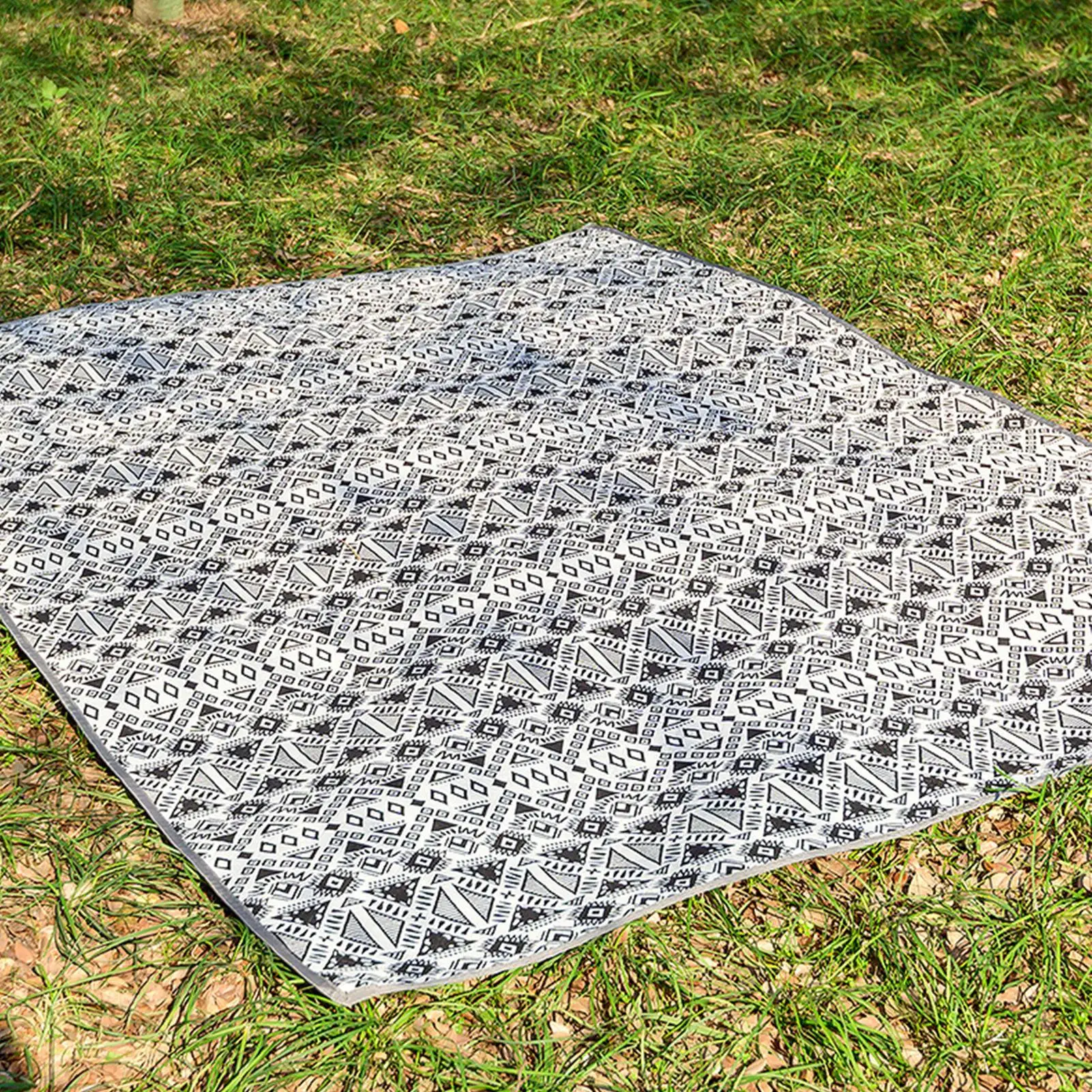 Одеяло для пикника, водонепроницаемое складное коврик 57,1x78,7 дюймов, очень большое одеяло для пикника на открытом воздухе с ремешком для переноски для пляжного парка, травы
Одеяло для пикника, водонепроницаемое складное коврик 57,1x78,7 дюймов, очень большое одеяло для пикника на открытом воздухе с ремешком для переноски для пляжного парка, травы