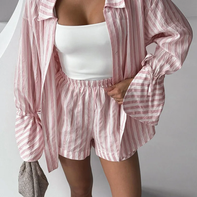 Summer New Striped Suit 2 Pieces Set Lapel Shirt Single Breasted Loose Casual Home Women Wear Long Petal Sleeve Shorts Pajamas
Summer New Striped Suit 2 Pieces Set Lapel Shirt Single Breasted Loose Casual Home Women Wear Long Petal Sleeve Shorts Pajamas