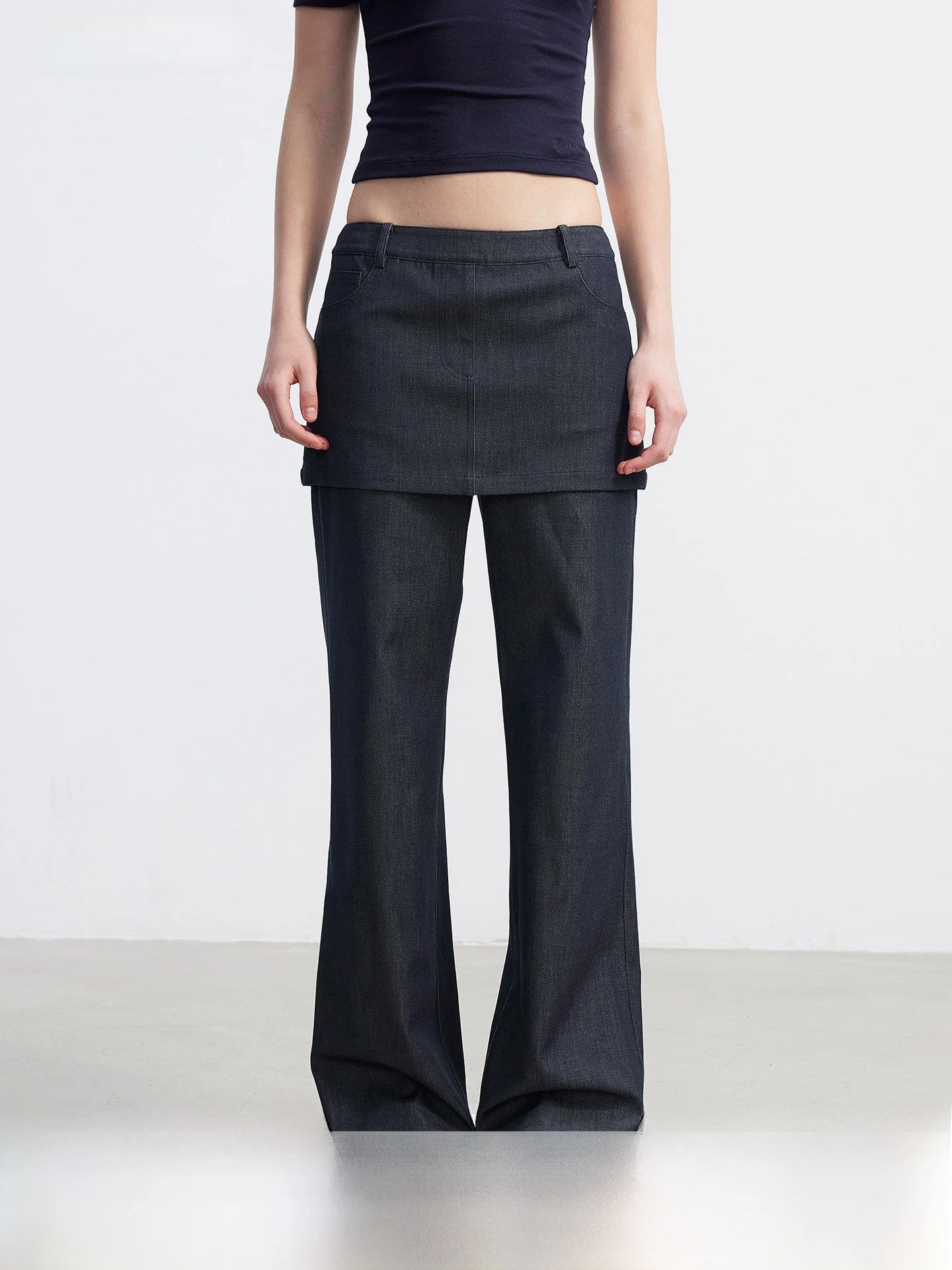 AFTADAWN Slimming Straight Leg Jeans Wide Leg Denim Pants Drapey Fake Two-Piece Butt Curtain Jeans Natural Waist Zipper Closure
AFTADAWN Slimming Straight Leg Jeans Wide Leg Denim Pants Drapey Fake Two-Piece Butt Curtain Jeans Natural Waist Zipper Closure