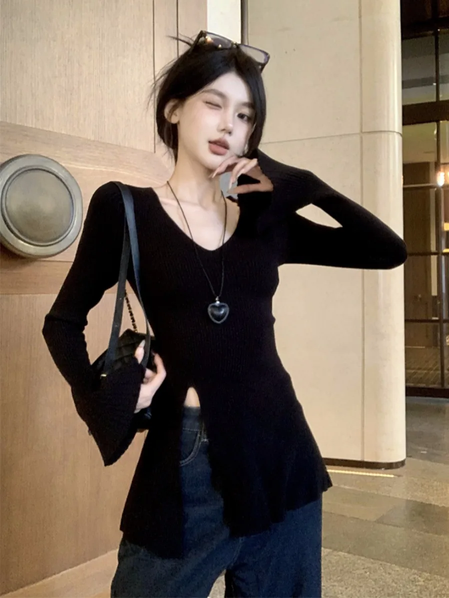 Женский вязаный топ с длинным рукавом и V-образным вырезом, средней длины, облегающий, базовый слой, с асимметричным разрезом, весна-осень, милый дизайн
Женский вязаный топ с длинным рукавом и V-образным вырезом, средней длины, облегающий, базовый слой, с асимметричным разрезом, весна-осень, милый дизайн