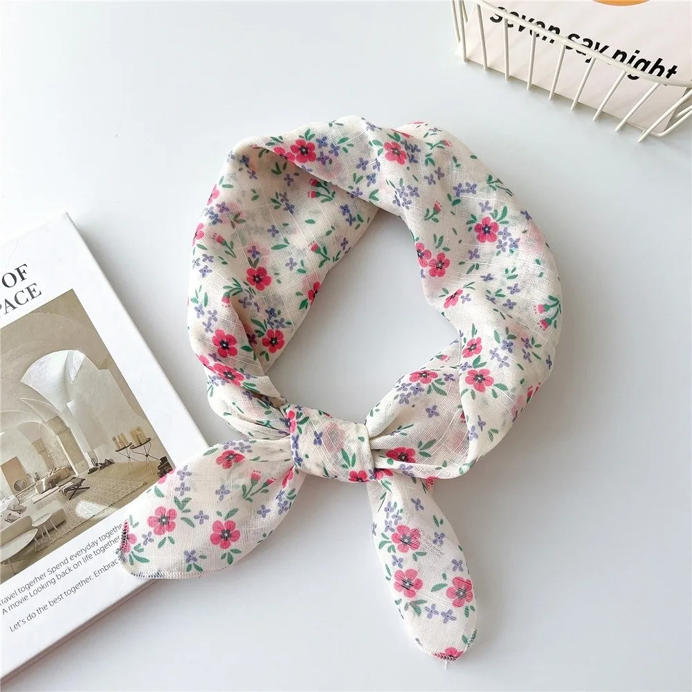Fashion Floral Print Neckerchief Square Breathable Neck Scarf Cotton Linen Decorative Wrap Sunscreen Head Scarf
Fashion Floral Print Neckerchief Square Breathable Neck Scarf Cotton Linen Decorative Wrap Sunscreen Head Scarf