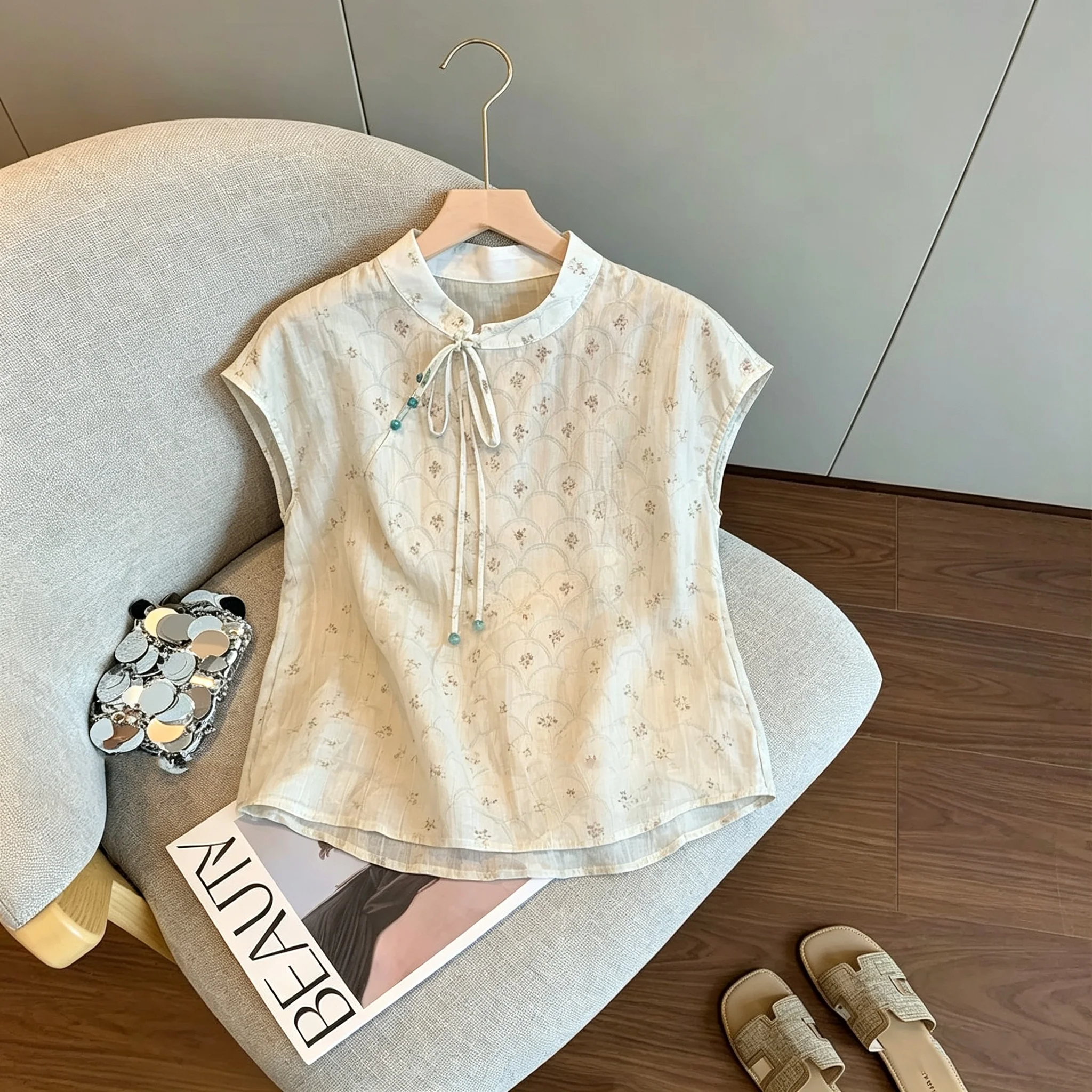 Casual Loose Fit Floral Print Stand Collar Sleeveless Shirt Men's Summer High End Vintage Chinese Style Top Quality Upperwear
Casual Loose Fit Floral Print Stand Collar Sleeveless Shirt Men's Summer High End Vintage Chinese Style Top Quality Upperwear