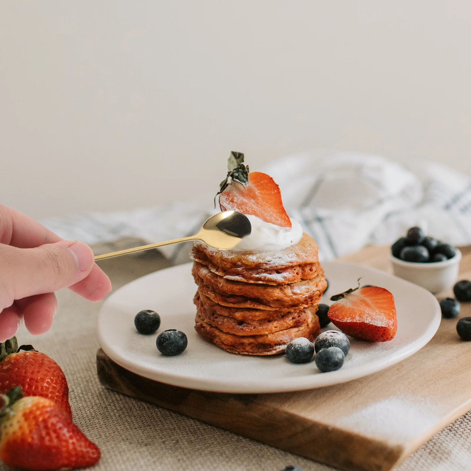 4Pcs Stainless Steel Fruit Fork Dessert Spoon Set Cartoon Pattern Eating Accessories Travel Stirrer Pineapple Spoon
4Pcs Stainless Steel Fruit Fork Dessert Spoon Set Cartoon Pattern Eating Accessories Travel Stirrer Pineapple Spoon