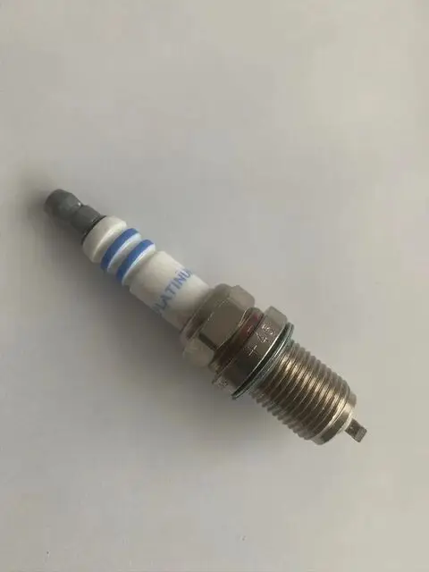 Auto parts High quality 4 pcs/lot) Dual Iridium Spark Plugs for Chinese CHANGAN CS75 CS95 SUV 1.8T 2.0 JL486 Engine K002-1600
Auto parts High quality 4 pcs/lot) Dual Iridium Spark Plugs for Chinese CHANGAN CS75 CS95 SUV 1.8T 2.0 JL486 Engine K002-1600