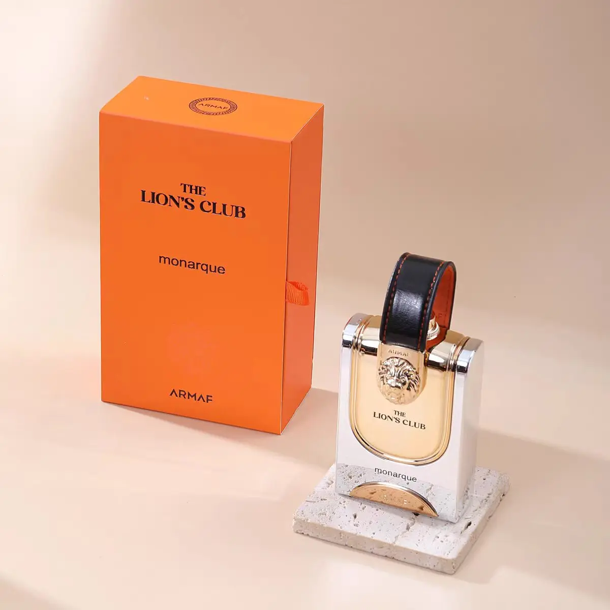 Lions Club Monarque Men's Luxury Light essence spray -3.4 oz., with vanilla and oriental fragrance, noble perfume
Lions Club Monarque Men's Luxury Light essence spray -3.4 oz., with vanilla and oriental fragrance, noble perfume