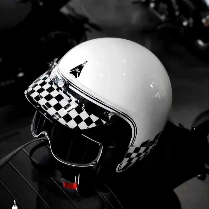 Airo High Quality Carbon Fiber Vintage Style Motorcycle Riding Helmet Insulation Anti - Fog Cycling Helmet
Airo High Quality Carbon Fiber Vintage Style Motorcycle Riding Helmet Insulation Anti - Fog Cycling Helmet