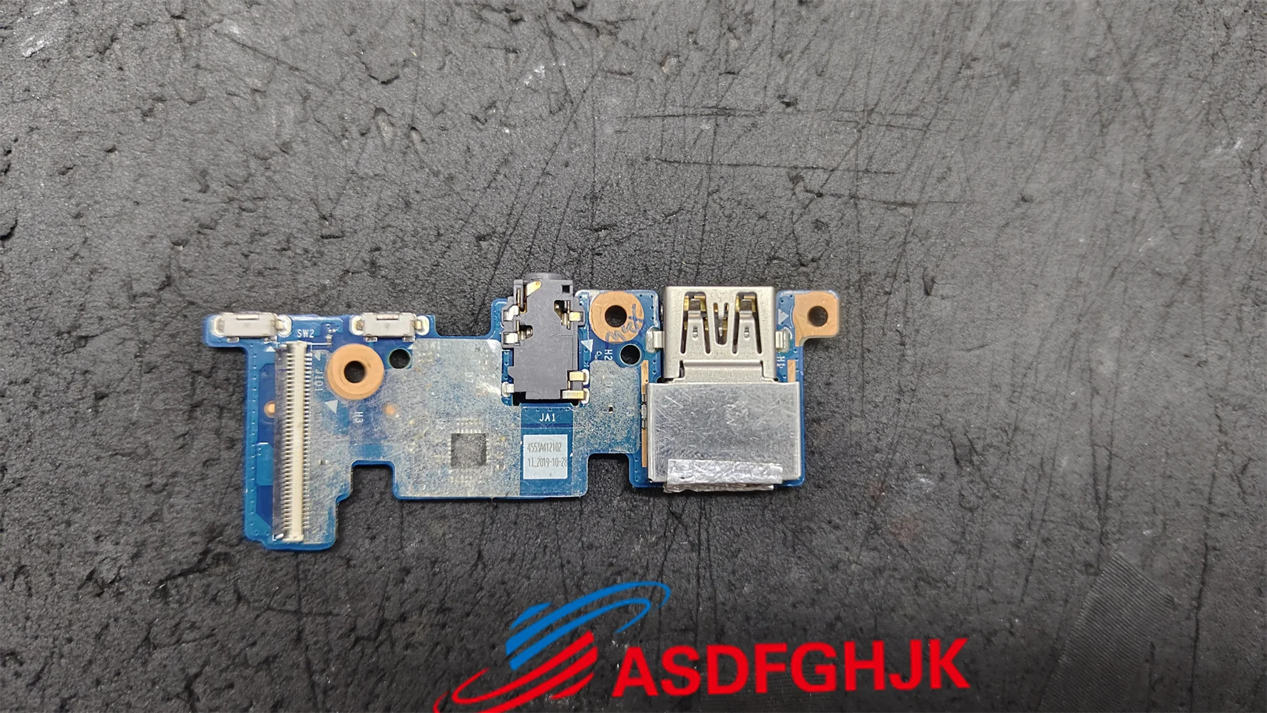 The original NS-C571 is suitable for Lenovo New Pro 13 2019 S540-13 USB interface board Sound board Switch board 5C50S25010
The original NS-C571 is suitable for Lenovo New Pro 13 2019 S540-13 USB interface board Sound board Switch board 5C50S25010