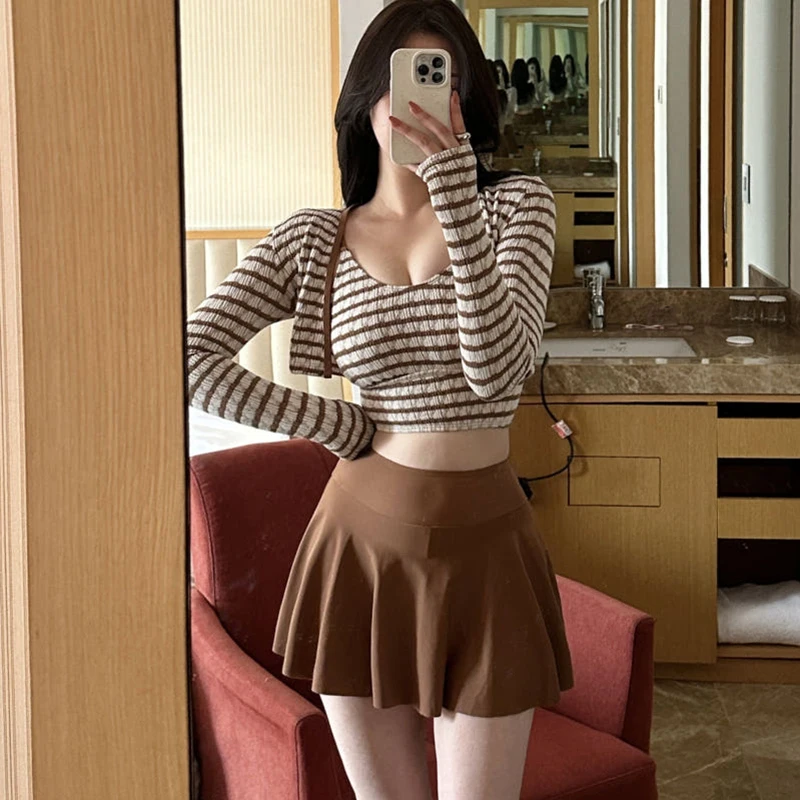 Консервативный женский купальник-бикини с юбкой и длинными рукавами, идеально подходит для горячих источников, новинка 2024 года
Консервативный женский купальник-бикини с юбкой и длинными рукавами, идеально подходит для горячих источников, новинка 2024 года