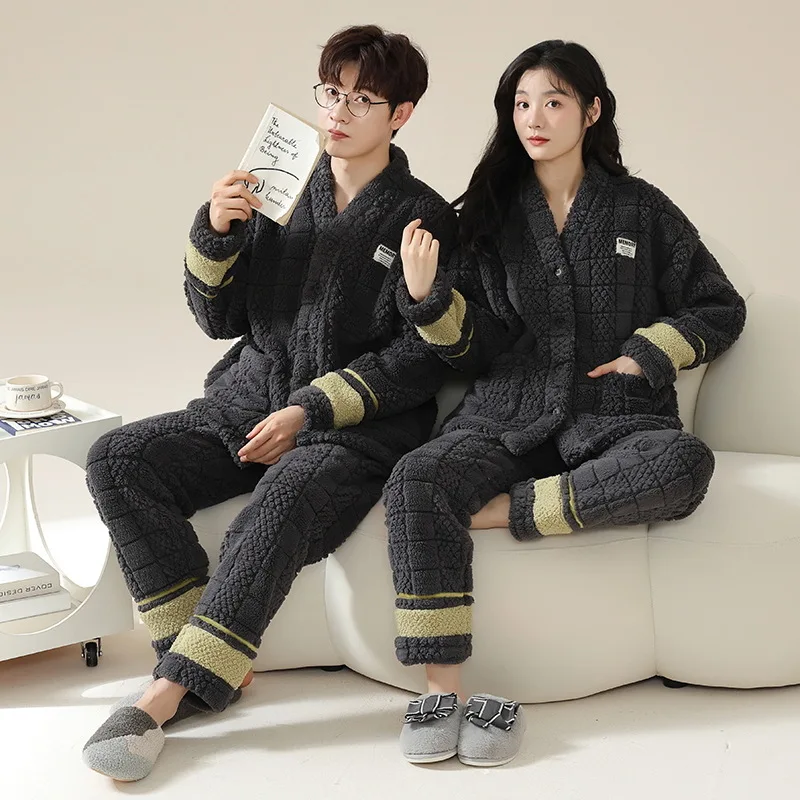 Coral Fleece Couples Pajamas Long Sleeve V-Neck Home Clothes Set for Men And Women Cute Cartoon Print Polyester Fiber
Coral Fleece Couples Pajamas Long Sleeve V-Neck Home Clothes Set for Men And Women Cute Cartoon Print Polyester Fiber