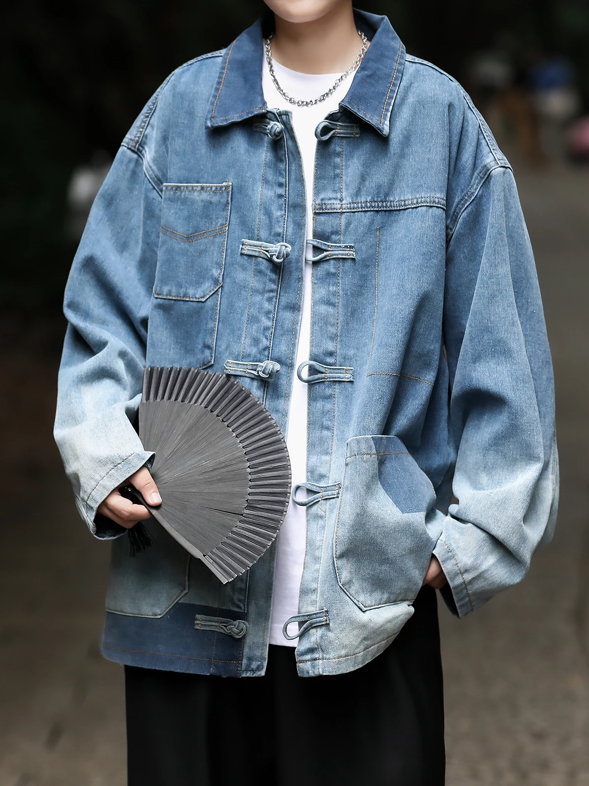 Retro Chinese Sle Loose Fit Men's Denim Jaet Spring Autumn Trendy Brand High End Feeling adual Waed Bule Collar
Retro Chinese Sle Loose Fit Men's Denim Jaet Spring Autumn Trendy Brand High End Feeling adual Waed Bule Collar