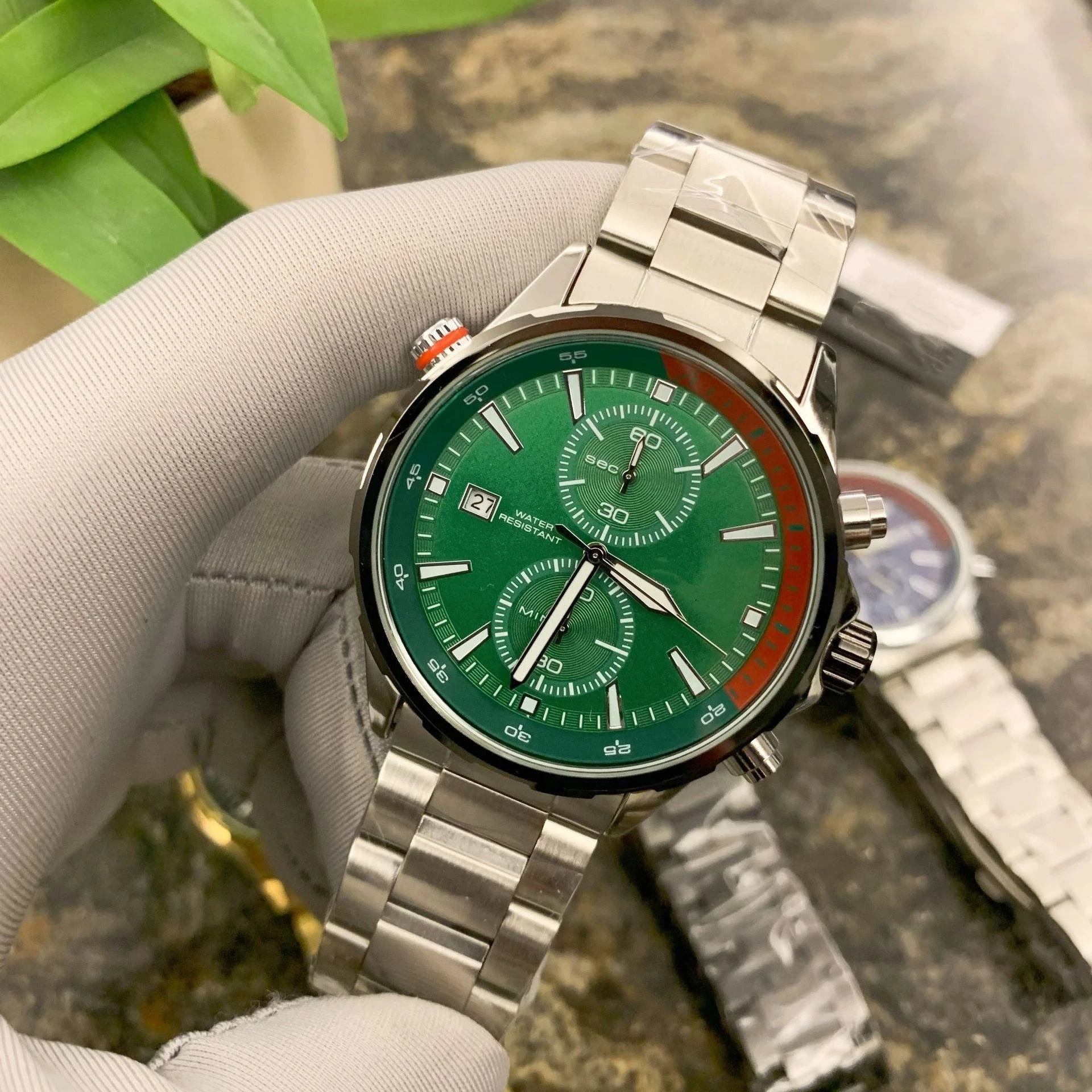 Newest Brand Women Men Quartz Watch Business Premium Calendar Green Round Dial Classic Popular Retro For Unisex BS Watch No Box
Newest Brand Women Men Quartz Watch Business Premium Calendar Green Round Dial Classic Popular Retro For Unisex BS Watch No Box