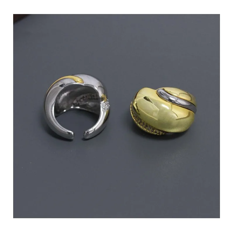 * Early Spring Catwalk Ring Light Luxury High-end Simple Inlaid Gold and Silver Contrasting Geometric Opening Ring
* Early Spring Catwalk Ring Light Luxury High-end Simple Inlaid Gold and Silver Contrasting Geometric Opening Ring
