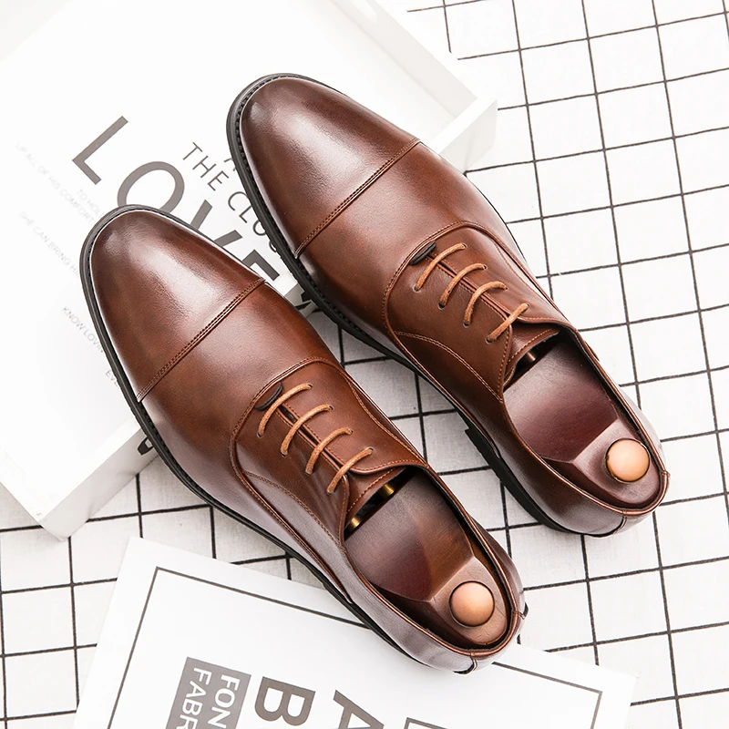 Men Classic Fashion Derby Shoes Black Brown Casual Simple Versatile Formal Shoes High Quality Designer Leather Shoes Size 38-48
Men Classic Fashion Derby Shoes Black Brown Casual Simple Versatile Formal Shoes High Quality Designer Leather Shoes Size 38-48