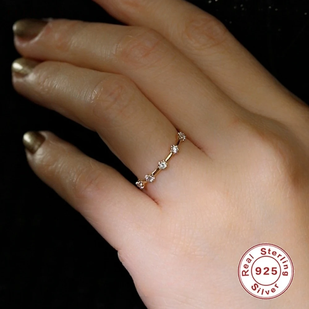 CCFJOYAS 925 Sterling Silver Five Single Sparkling Cubic Zirconia Rings for Women Light Luxury Gold Silver color Thin Ring
CCFJOYAS 925 Sterling Silver Five Single Sparkling Cubic Zirconia Rings for Women Light Luxury Gold Silver color Thin Ring