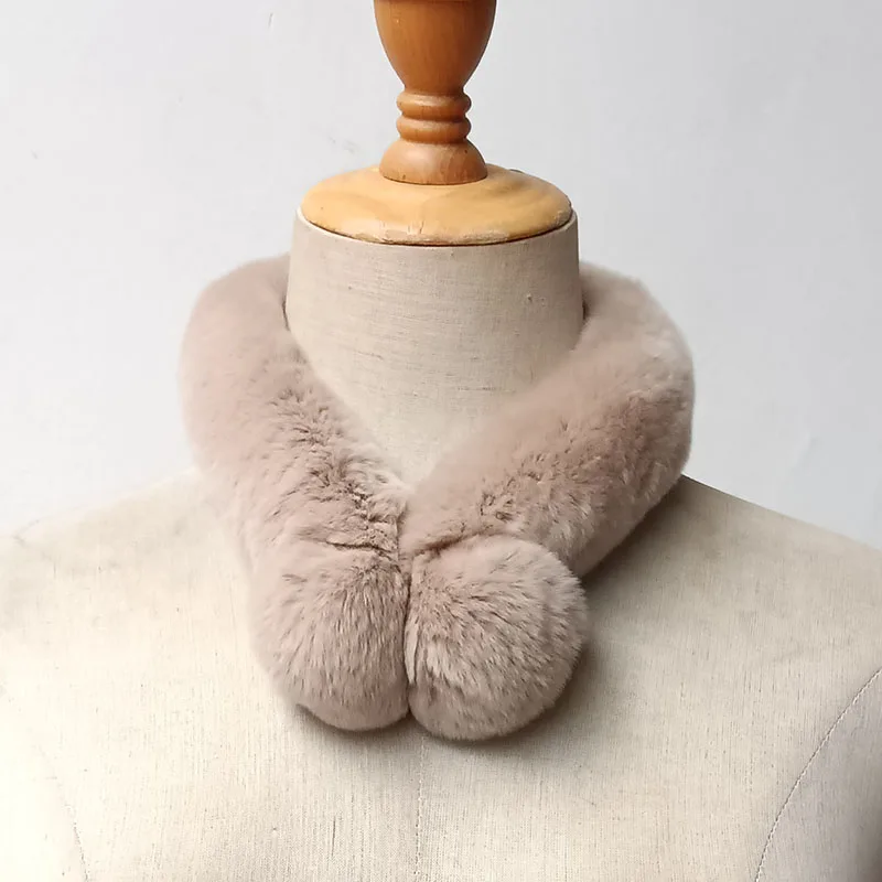 Women Winter Real Rex Rabbit Fur Scarf With Button Fashion Female Warm Natural Soft Fur Scarves High Quality Neck Warmer
Women Winter Real Rex Rabbit Fur Scarf With Button Fashion Female Warm Natural Soft Fur Scarves High Quality Neck Warmer