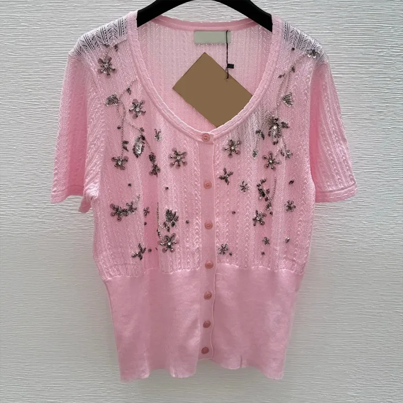High-quality women's knitted T-shirt with a wide collar, metallic floral diamond pattern embroidery 25621144
High-quality women's knitted T-shirt with a wide collar, metallic floral diamond pattern embroidery 25621144