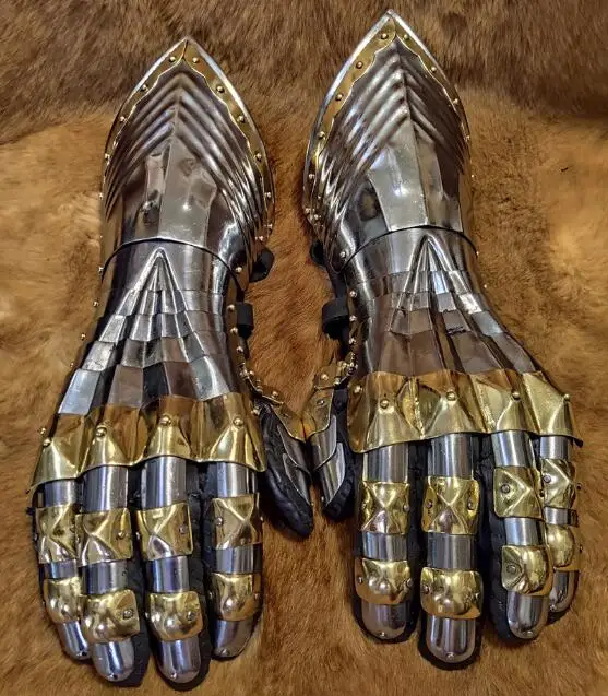 European Medieval General Gothic Gauntlets Hand Armor Gloves Iron 1.5MM Thick 1.95kg Men Guard Vintage
European Medieval General Gothic Gauntlets Hand Armor Gloves Iron 1.5MM Thick 1.95kg Men Guard Vintage