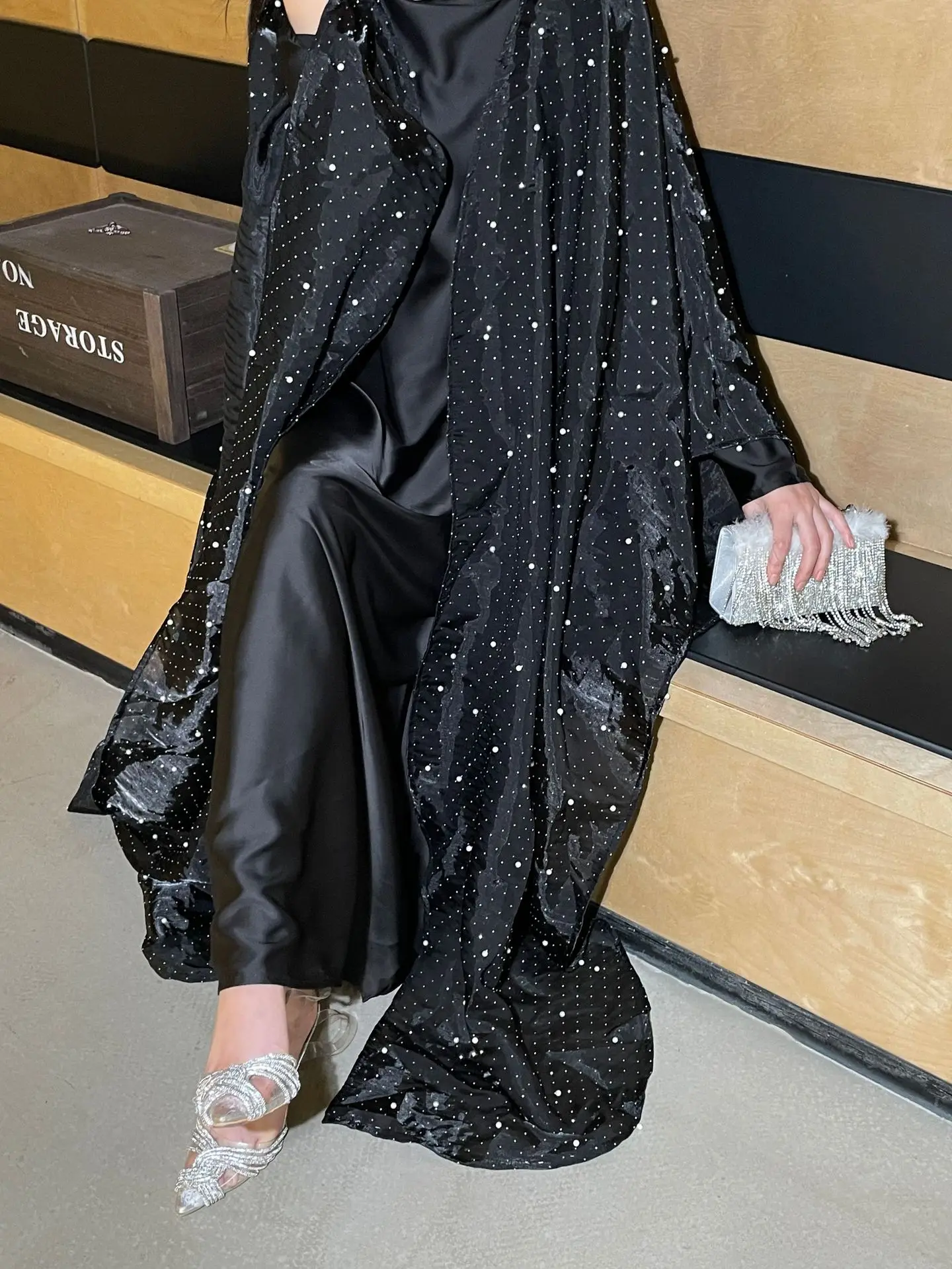 Женское платье-кардиган Ид Абая, комплект из 2 предметов, мусульманский кафтан с бисером, арабский длинный халат, Vestidos Largos, марокканский длинный халат, вечерние кафтан
Женское платье-кардиган Ид Абая, комплект из 2 предметов, мусульманский кафтан с бисером, арабский длинный халат, Vestidos Largos, марокканский длинный халат, вечерние кафтан