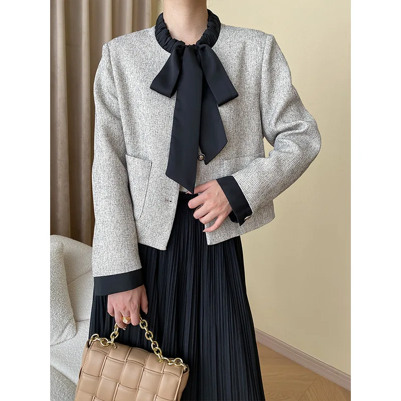 EXJR2024 Autumn Winter New Style Short Elegant Luxury Women's Jacket with Belt Beige Color Fashionable round Neck Top
EXJR2024 Autumn Winter New Style Short Elegant Luxury Women's Jacket with Belt Beige Color Fashionable round Neck Top