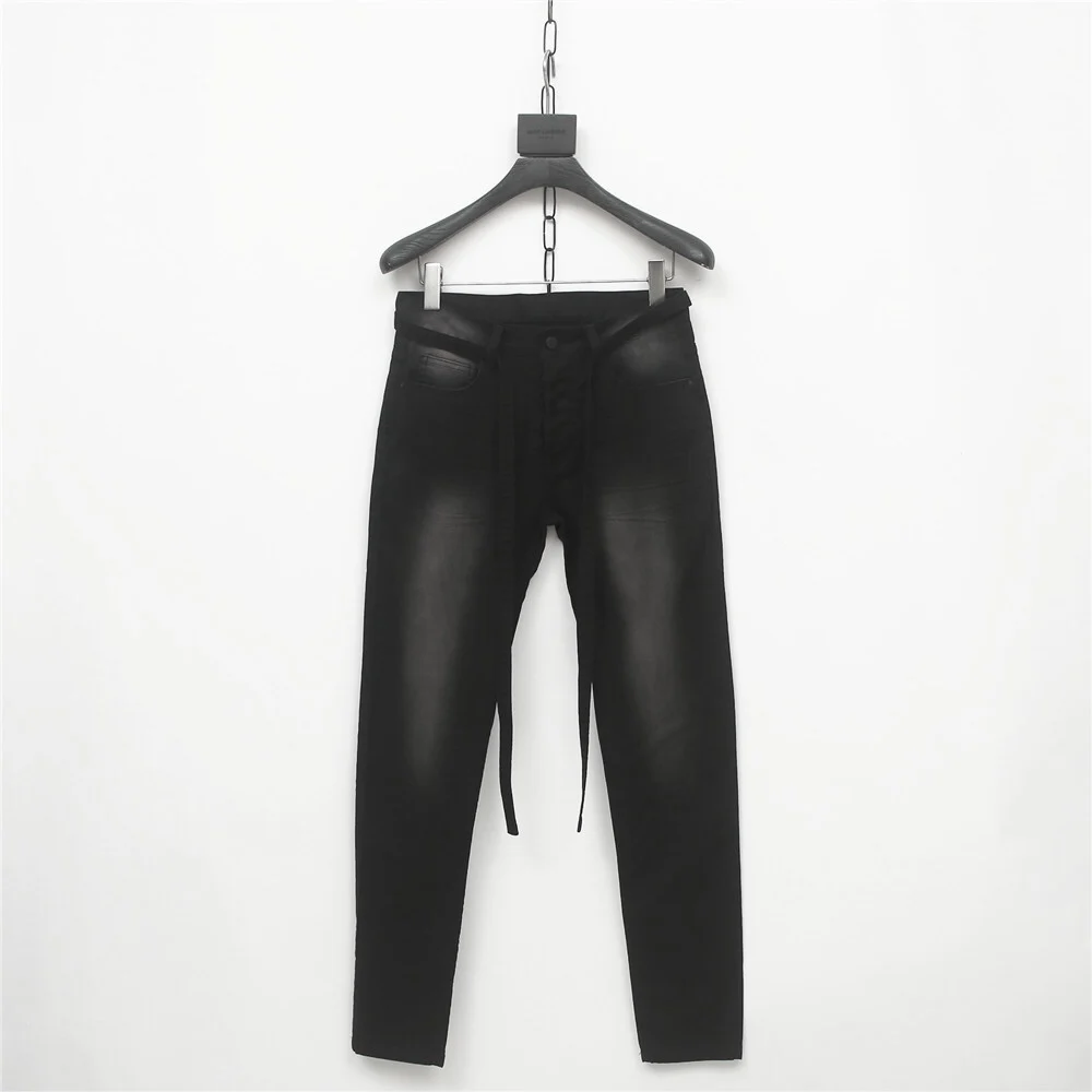 Vintage Black Jeans 6th Collection Retro Vintage Drawstring Denim Jeans Men Hip hop Streetwear Loose Trousers Baggy Jeans
Vintage Black Jeans 6th Collection Retro Vintage Drawstring Denim Jeans Men Hip hop Streetwear Loose Trousers Baggy Jeans