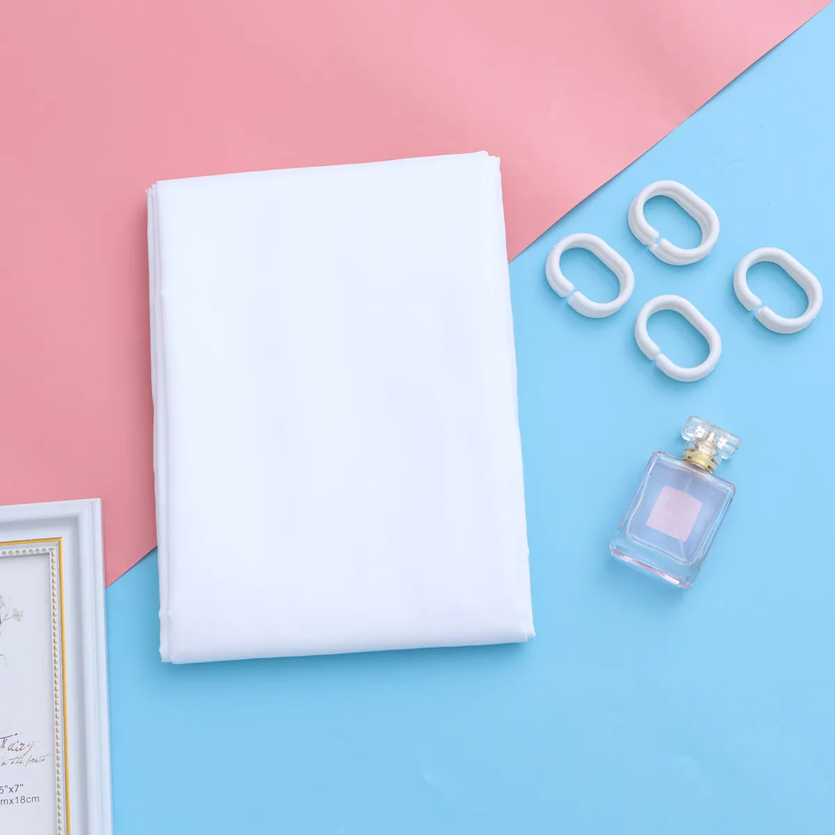 Водонепроницаемая утолщенная шторка для ванной из полиэстера, белая, современный дизайн, простая установка, белая шторка для душа
Водонепроницаемая утолщенная шторка для ванной из полиэстера, белая, современный дизайн, простая установка, белая шторка для душа