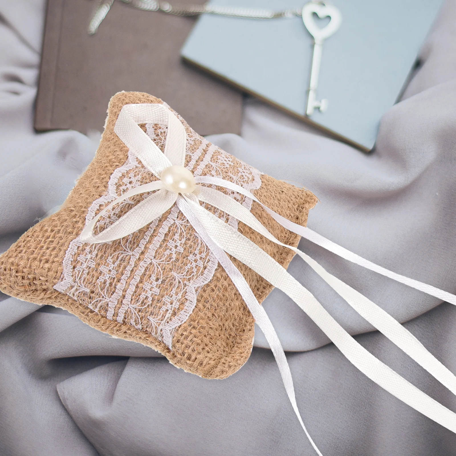 2pcs Ring Pillow Vintage Wedding Ceremony Linen Ring Box Supplies Lace Box Bridal DIY Accessories
2pcs Ring Pillow Vintage Wedding Ceremony Linen Ring Box Supplies Lace Box Bridal DIY Accessories