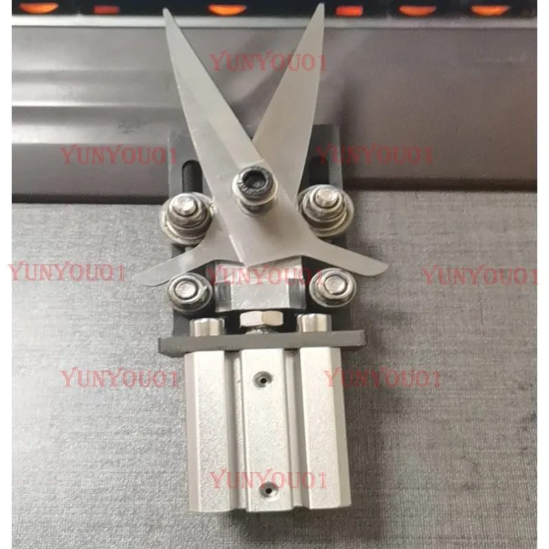Mask Machine Ear Belt Pneumatic Scissors Cloth Scissors Second Generation Dislocation Scissors Mask Air
Mask Machine Ear Belt Pneumatic Scissors Cloth Scissors Second Generation Dislocation Scissors Mask Air