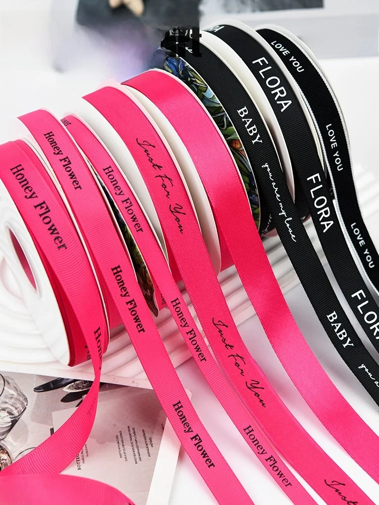 Розовая и черная лента для декора букетов, украшения тортов, атласная лента для флористики
Розовая и черная лента для декора букетов, украшения тортов, атласная лента для флористики