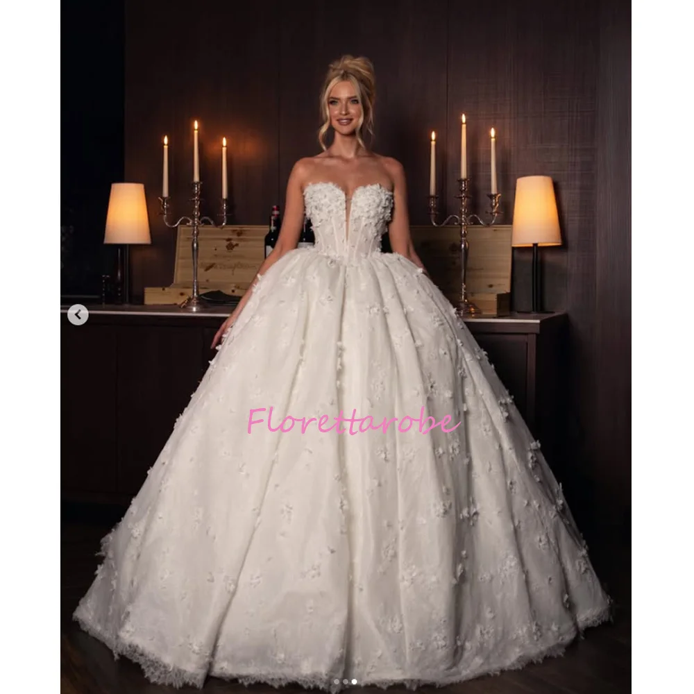 Exquisite Appliques Flowers Wedding Dress Romantic Sweetheart Court Train Princess Bridal Ball Gown Lace Bridal Gowns Customize
Exquisite Appliques Flowers Wedding Dress Romantic Sweetheart Court Train Princess Bridal Ball Gown Lace Bridal Gowns Customize