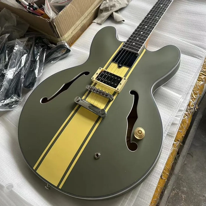 High Quality Vintage Hollow Body Jazz Electric Guitar Custom Stripe Finish Gold Hardware Guitar For Performance
High Quality Vintage Hollow Body Jazz Electric Guitar Custom Stripe Finish Gold Hardware Guitar For Performance