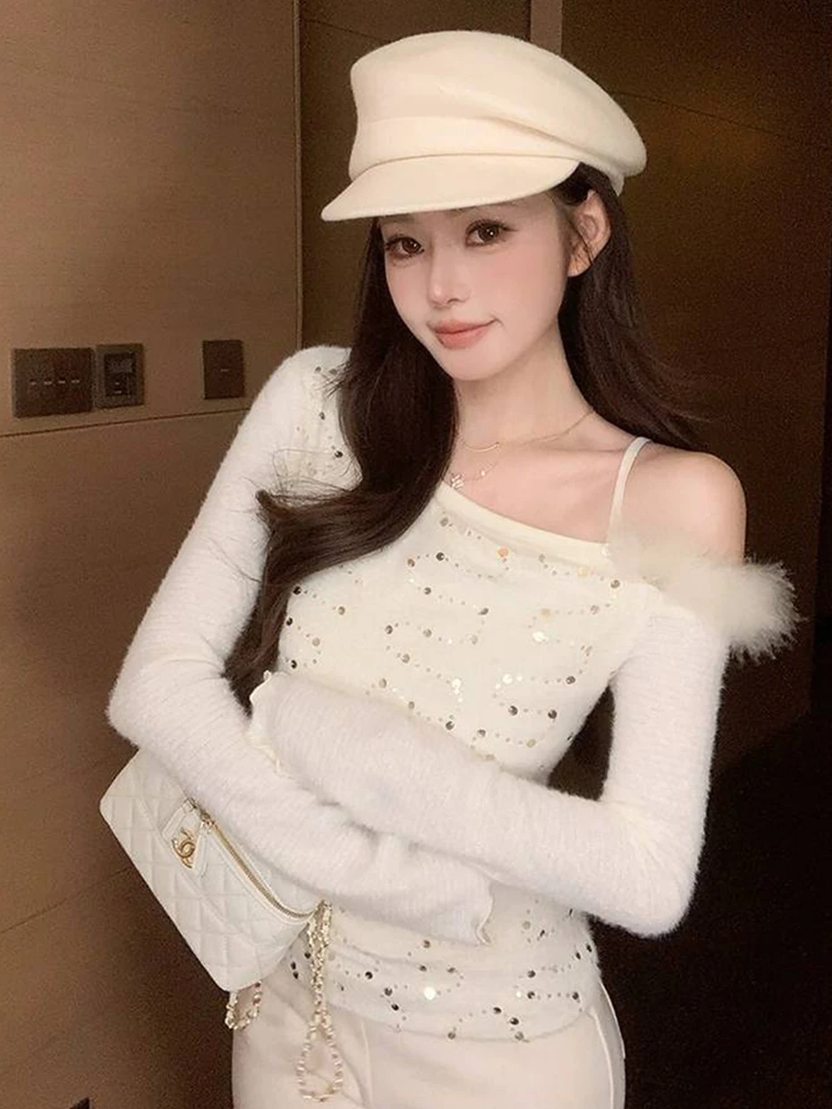 Shantui Korean Style Slim Fit Knitted Base Layer Top with Sequins Fake Two-Piece Shoulder Bared Bell Sleeve Inner Wear for Women
Shantui Korean Style Slim Fit Knitted Base Layer Top with Sequins Fake Two-Piece Shoulder Bared Bell Sleeve Inner Wear for Women