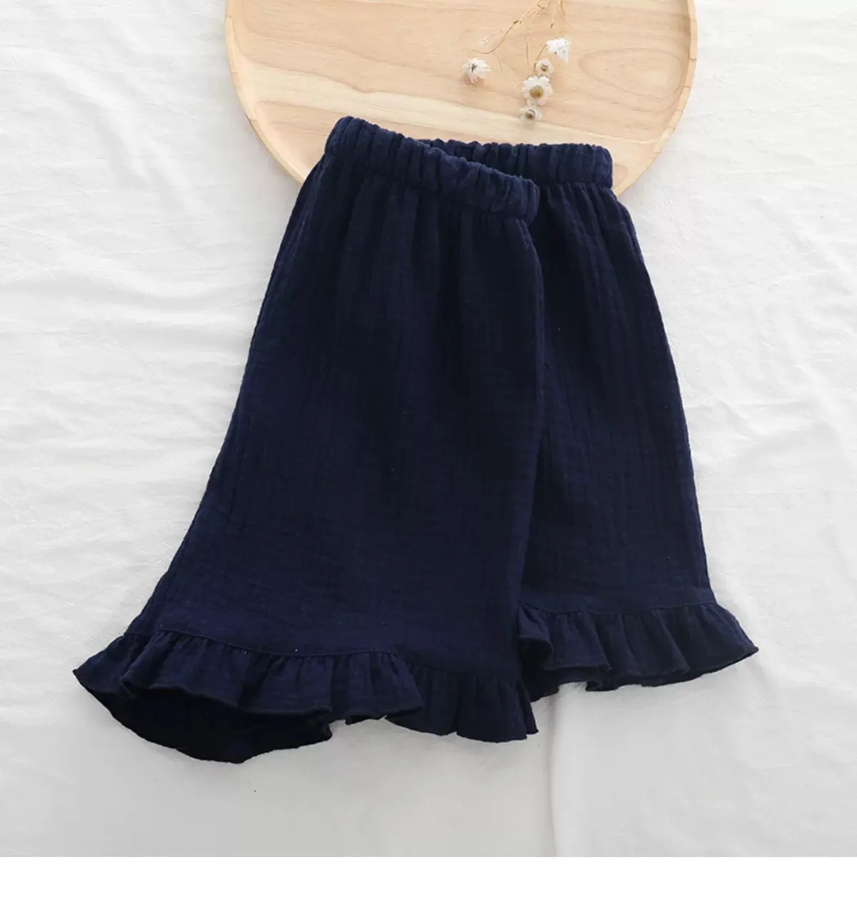 Summer Cotton Linen Shorts for Women Retro Ruffled Tie Elastic Waist Wide Leg Casual Loose plus Size
Summer Cotton Linen Shorts for Women Retro Ruffled Tie Elastic Waist Wide Leg Casual Loose plus Size
