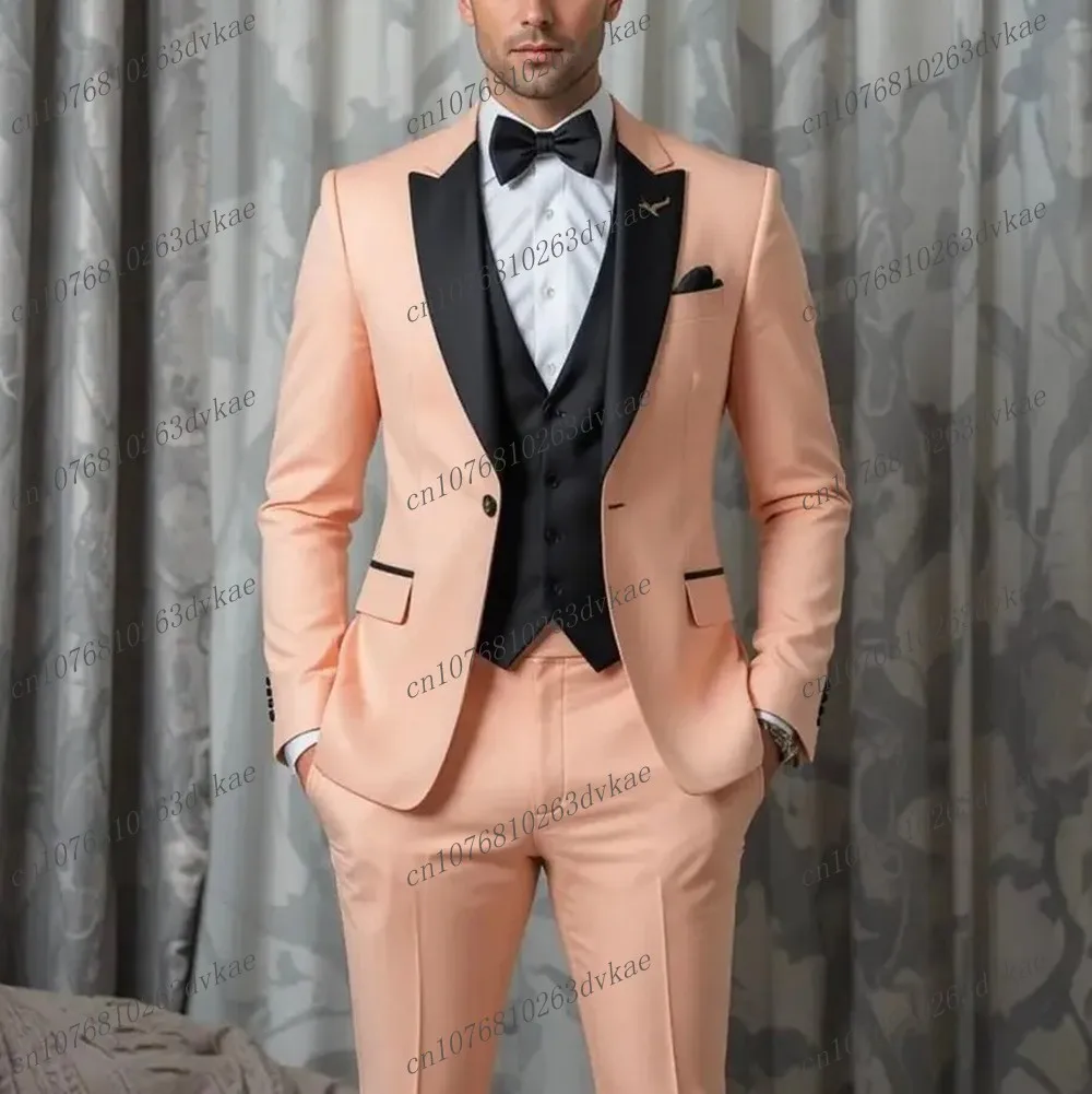 Светло-оранжевый и черный мужской костюм для свадебной вечеринки, формальный жених, жених, выпускного вечера, деловые мужские смокинги, комплект из 3 предметов, куртка, жилет, брюки
Светло-оранжевый и черный мужской костюм для свадебной вечеринки, формальный жених, жених, выпускного вечера, деловые мужские смокинги, комплект из 3 предметов, куртка, жилет, брюки