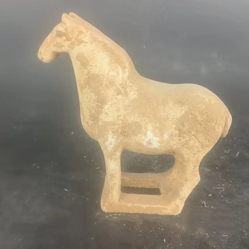 Tang Sancai Sculpture War Horse Statue Antique Porcelain Home Decor Collection ornament
Tang Sancai Sculpture War Horse Statue Antique Porcelain Home Decor Collection ornament