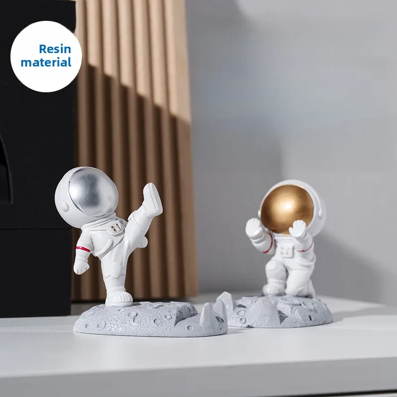 Astronaut Phone Stand Creative Desktop Ornament Gift
Astronaut Phone Stand Creative Desktop Ornament Gift
