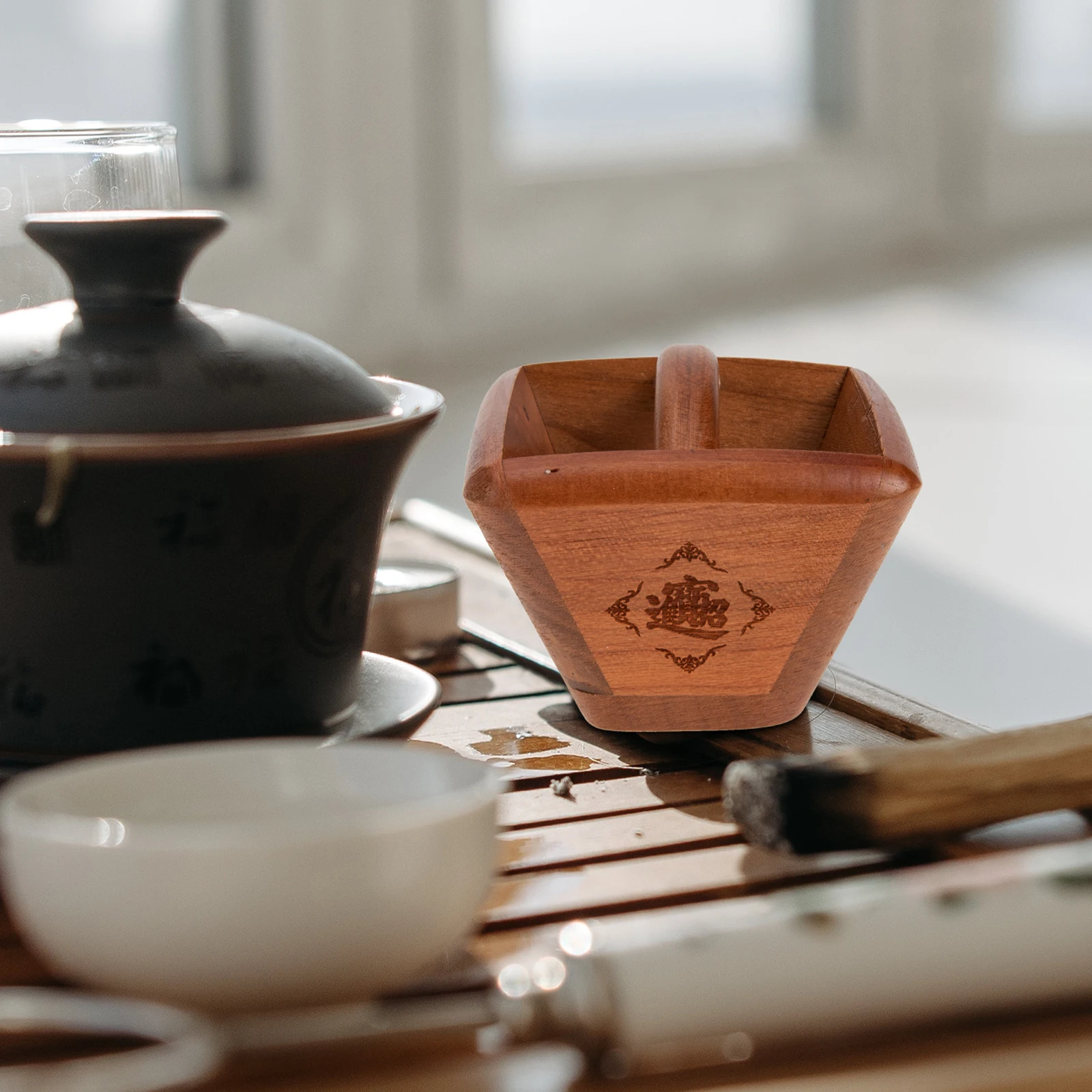 Wooden Rice Bucket Decor Holder Retro Style Desktop Adornment Home Decoration Wealth Prosperity Fine Craftsmanship
Wooden Rice Bucket Decor Holder Retro Style Desktop Adornment Home Decoration Wealth Prosperity Fine Craftsmanship