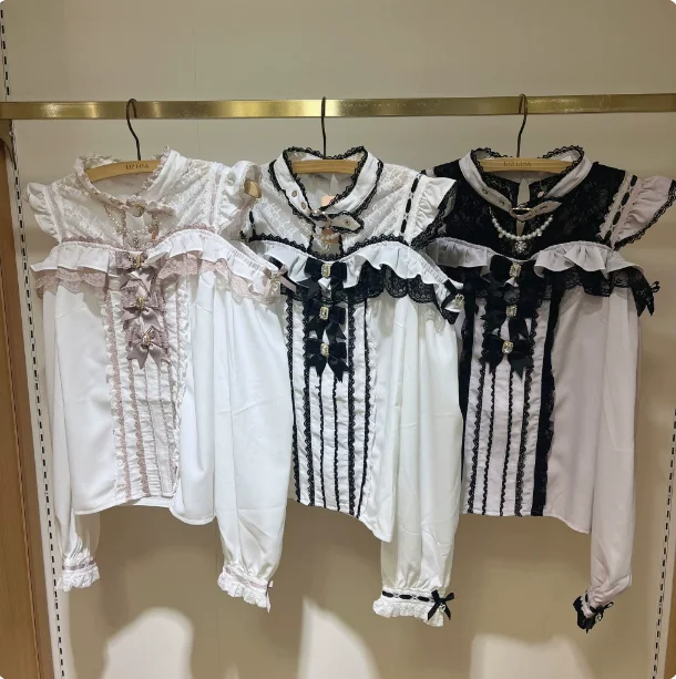 Lolita Shirts Japanese Style Long Sleeve Top for Women Spring Autumn Off-shoulder Lace Sweebows Heavy Industry Elegant Blouse
Lolita Shirts Japanese Style Long Sleeve Top for Women Spring Autumn Off-shoulder Lace Sweebows Heavy Industry Elegant Blouse