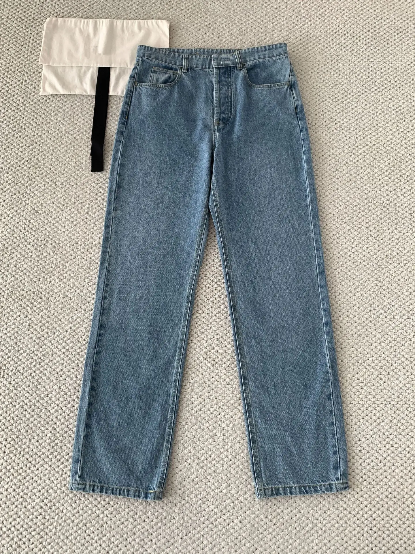 Black Cotton Celebrity Denim Jeans Women's Slim Fit High Waist mid Stretch Spring 2026 New Style Hair Cut Label Removal
Black Cotton Celebrity Denim Jeans Women's Slim Fit High Waist mid Stretch Spring 2026 New Style Hair Cut Label Removal