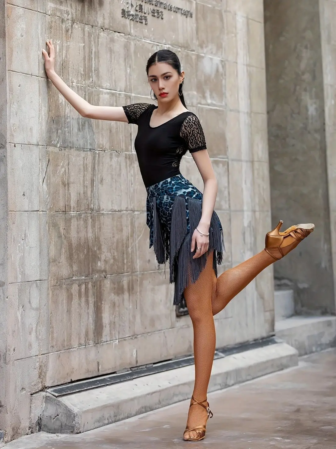 Latin Practice Women's Leopard Print Back Cross Short Sleeved Square Dance Waltz Belly Dance Ballroom Dance Performance Costume
Latin Practice Women's Leopard Print Back Cross Short Sleeved Square Dance Waltz Belly Dance Ballroom Dance Performance Costume
