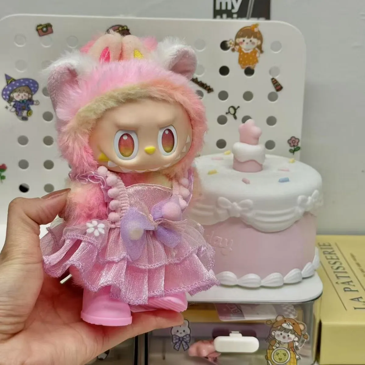 Pink-Purple Rhyme Bowknot Skirt Set Labubu 2nd Gen Macaron Party Labubu Sitting Party Doll Clothes for Generation 1 and 2
Pink-Purple Rhyme Bowknot Skirt Set Labubu 2nd Gen Macaron Party Labubu Sitting Party Doll Clothes for Generation 1 and 2