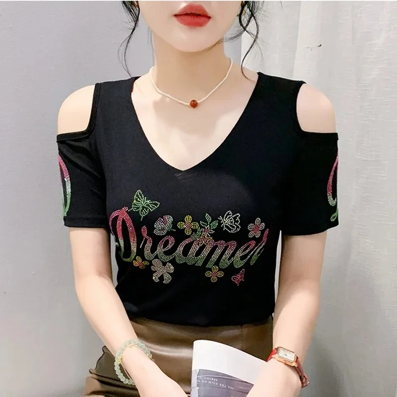 Luxury Flower Letter Diamonds Mesh T-shirt Ladies V-Collar Summer Designer Off Shoulder Short Sleeve Tees Women's Patchwork Top
Luxury Flower Letter Diamonds Mesh T-shirt Ladies V-Collar Summer Designer Off Shoulder Short Sleeve Tees Women's Patchwork Top