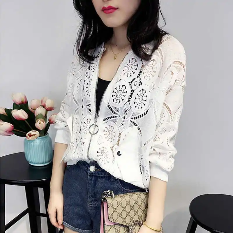 Women Long Sleeve Lace Embroidery Hollow Out Jacket Korean Fashion Short Outwear White Bomber Women Sunproof Coat Tops
Women Long Sleeve Lace Embroidery Hollow Out Jacket Korean Fashion Short Outwear White Bomber Women Sunproof Coat Tops