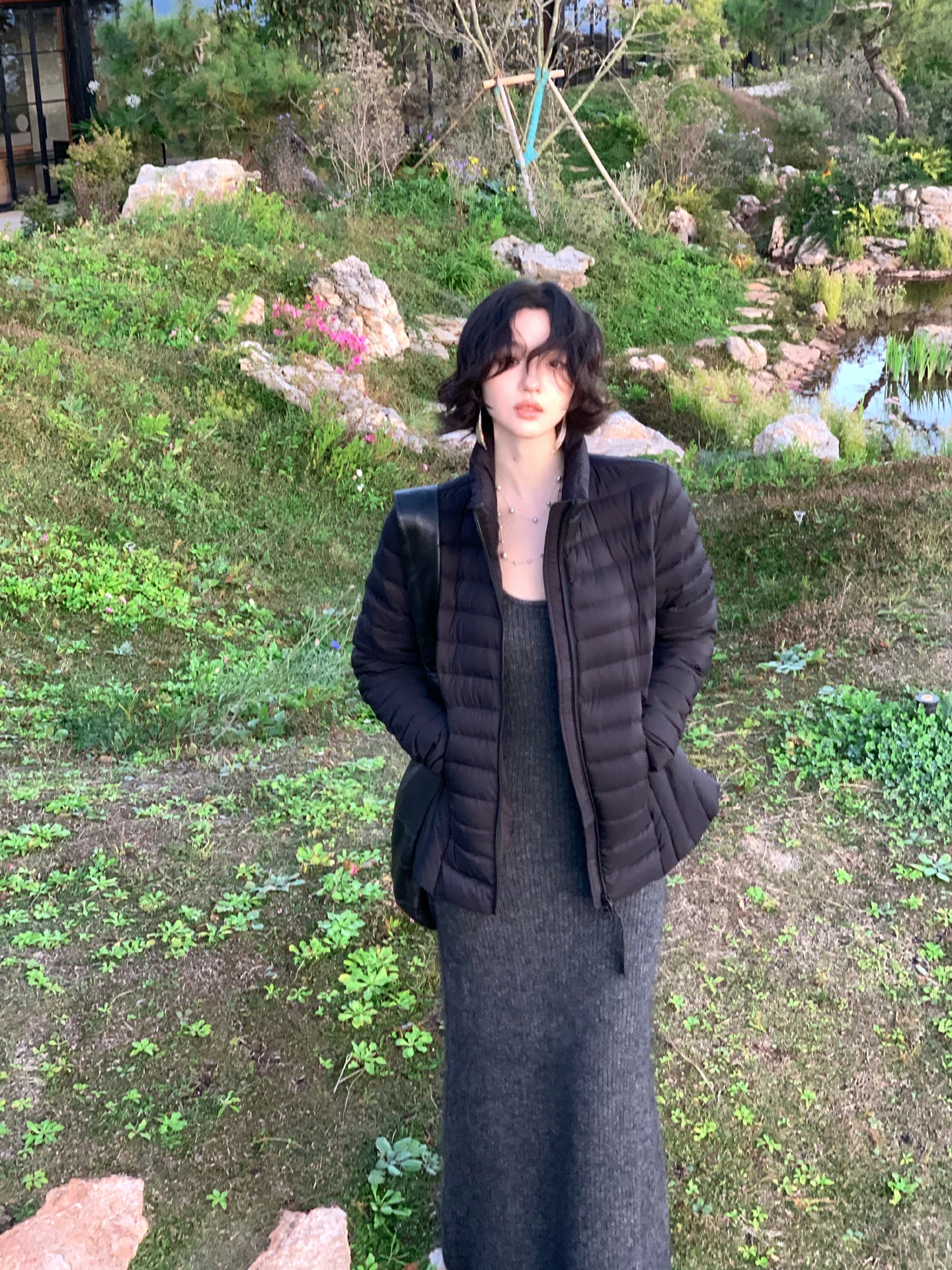 Ветрозащитное утепленное пальто с воротником-стойкой, осенне-зимнее, новое, женское, в стиле ретро, модное, теплое, с высокой талией, на молнии
Ветрозащитное утепленное пальто с воротником-стойкой, осенне-зимнее, новое, женское, в стиле ретро, модное, теплое, с высокой талией, на молнии