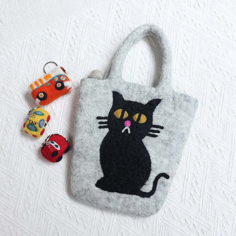 Hand Poked Wool Felt Cat Carry Bag Ins Casual Phone & Small Items Storage Pouch Ins Japanese Forest Style
Hand Poked Wool Felt Cat Carry Bag Ins Casual Phone & Small Items Storage Pouch Ins Japanese Forest Style