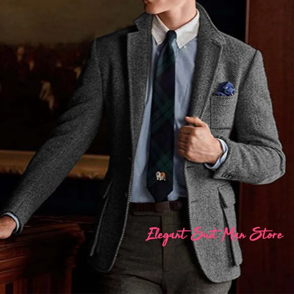 Мужской пиджак с лацканами в елочку, однобортный мужской пиджак с большими карманами, приталенный деловой повседневный элегантный пиджак, мужской топ
Мужской пиджак с лацканами в елочку, однобортный мужской пиджак с большими карманами, приталенный деловой повседневный элегантный пиджак, мужской топ